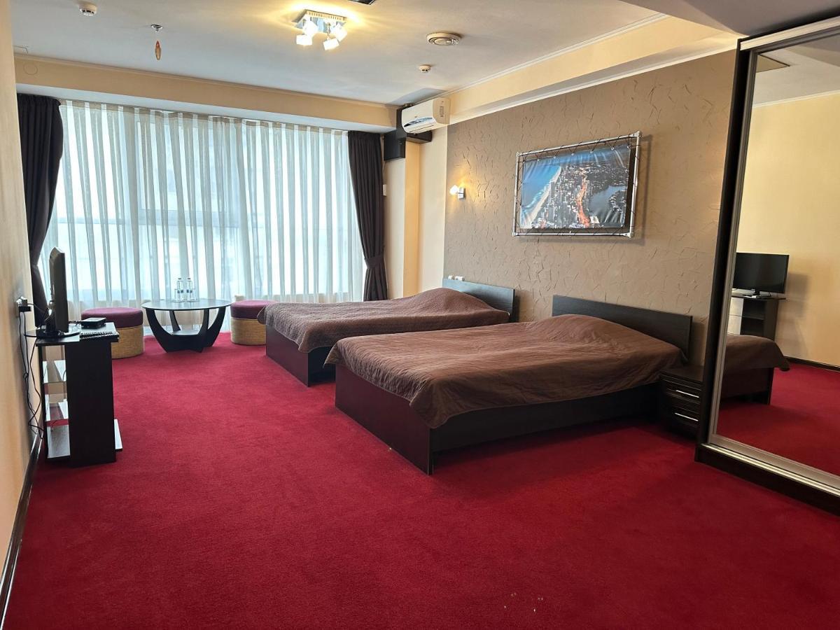 Mark Plaza Hotel Mikolajiv Szoba fotó